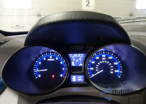 2013 Hyundai Veloster Turbo W/Black from USA, damaged, VIN KMHTC6AE2DU111452